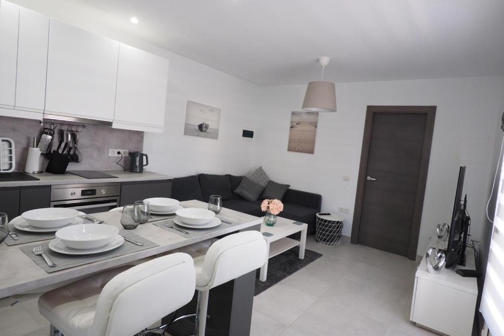 Private Apartment With Mountain And Sea Views, La Asomada, Lanzarote ติอาส ภายนอก รูปภาพ